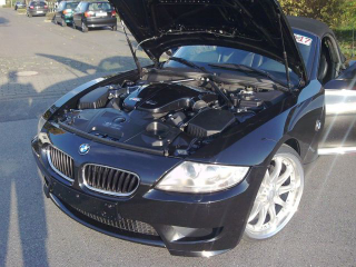 Illustration for article titled V10-Powered BMW Z4: The Non-Hairdresser Version